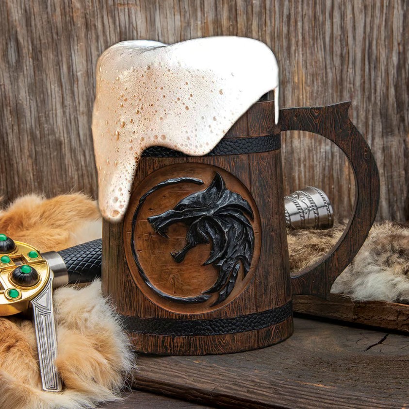 The Witcher - Geralt's Wolf Medallion Bierkrug