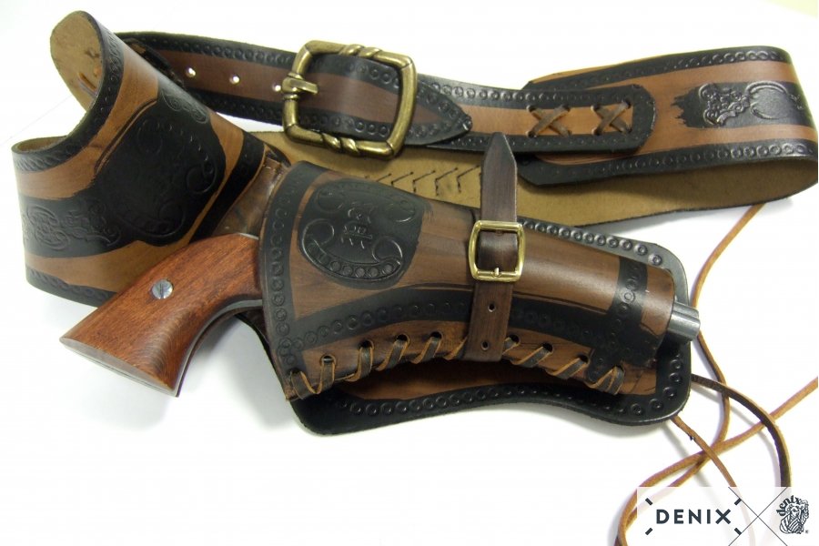 Leather belt including 24 balls, for 1 Colt