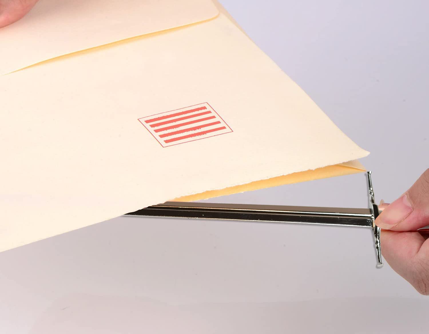 The Witcher - Geralt von Riva's Stahlschwert als Brieföffner mit Ritterständer