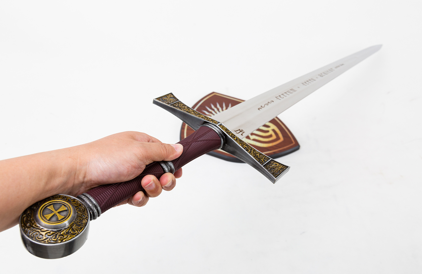 Kingdom Come: Deliverance 2 – Langschwert der Vier Evangelisten (112 cm) inkl. KCD II Wandtafel