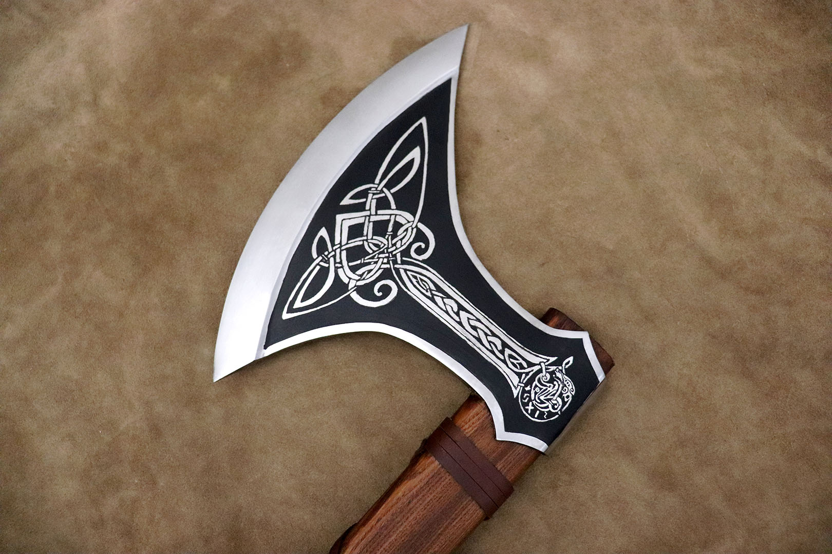 The Gudrun Viking Axe