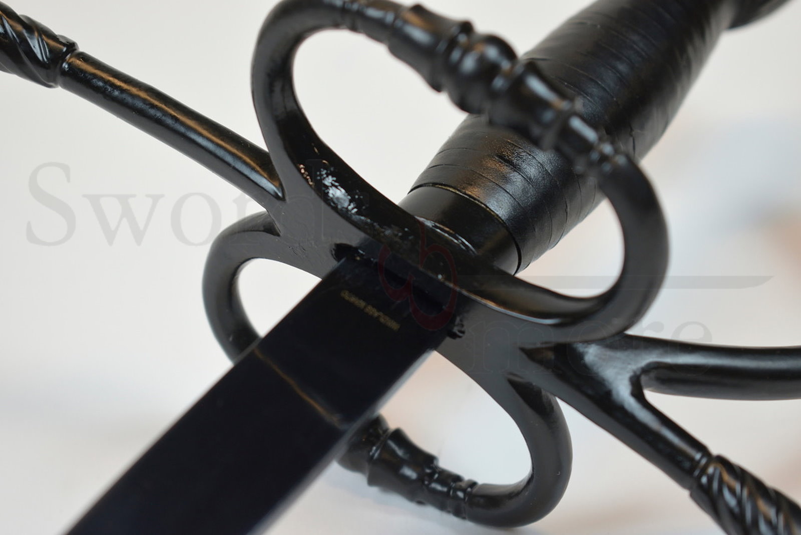 Schwarzes Marodeur Rapier mit Scheide Schwarzes Marodeur Rapier mit Scheide
