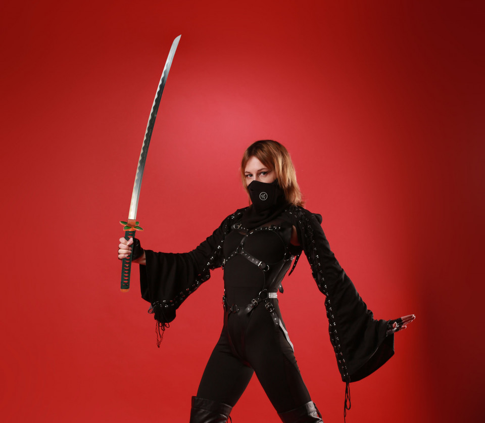 Demon Slayer: Kimetsu no Yaiba - Kochou Shinobu sword, handforged and folded, Set - Original Edition