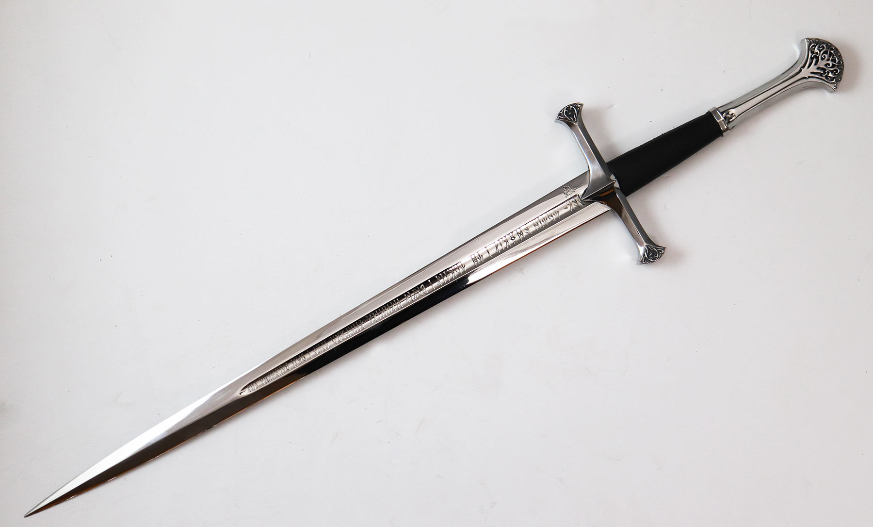 Anduril Dagger with Sheath