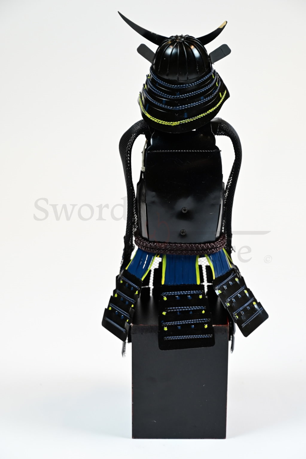 Japanese samurai armor miniature, black