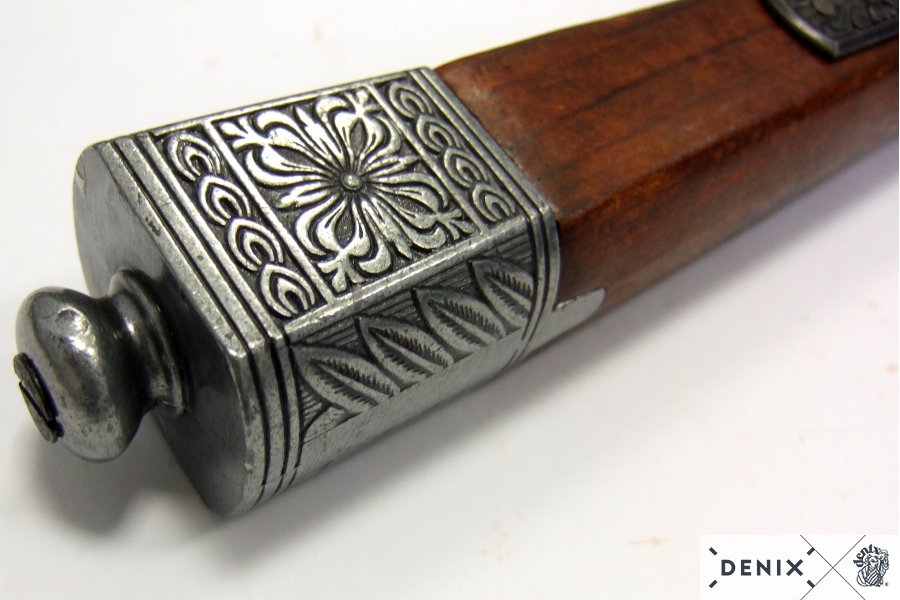 German axe pistol, flintlock 17th century, wood / metal