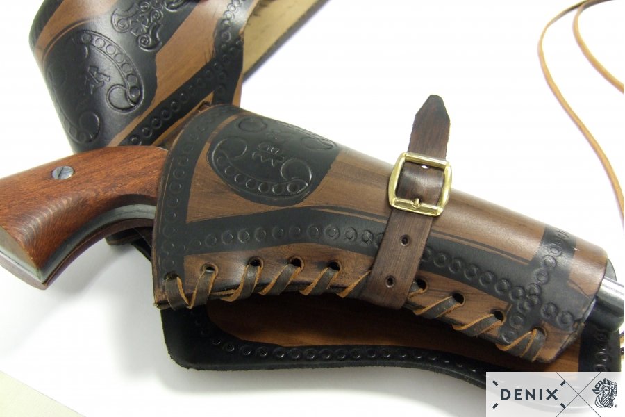 Leather belt including 24 balls, for 1 Colt