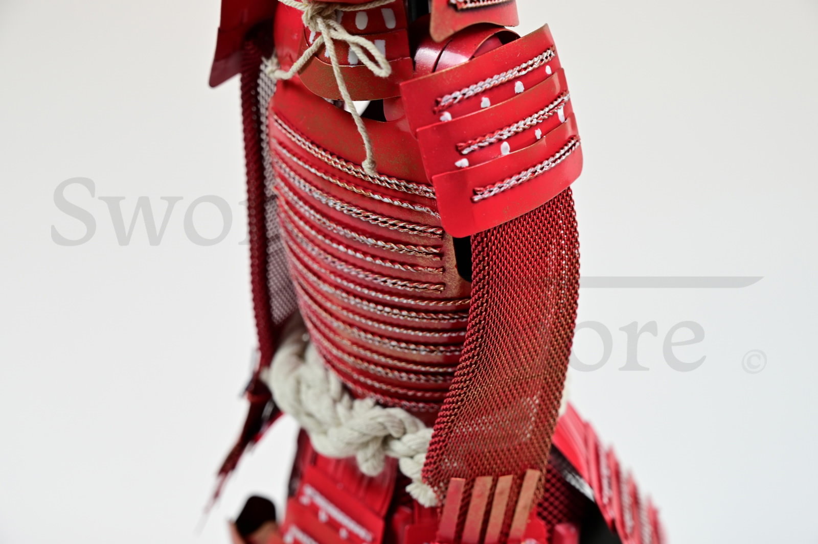 Japanese samurai armor miniature, red