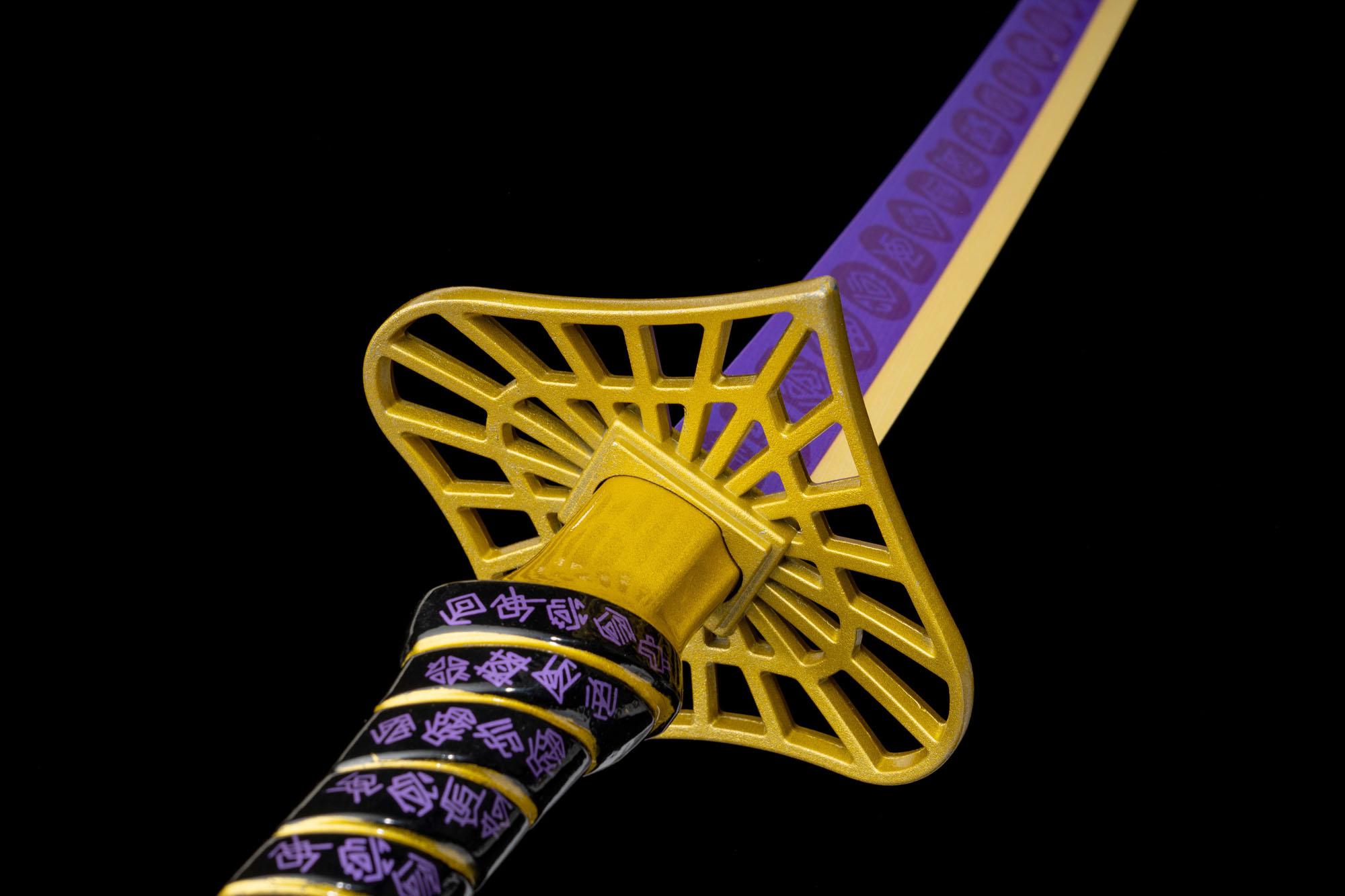 Clair Obscur: Expedition 33 – Medalum Schwert Replika inkl. Ständer