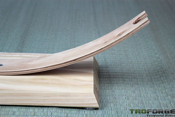 Design Sword stand for one sword – natural wood
