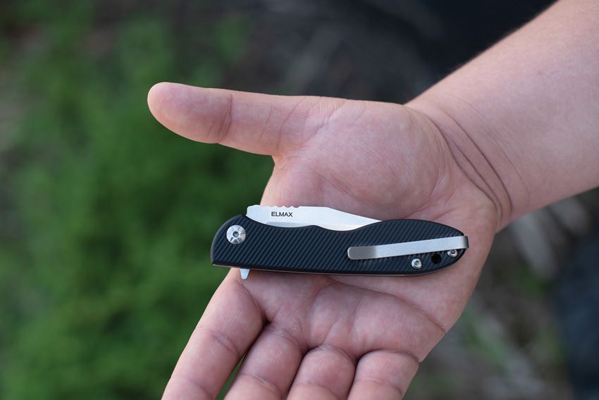 Mini-Scandi-Messer, Elmax-Satin-Clip-Point-Klinge, gefräste schwarze G10-Griffe