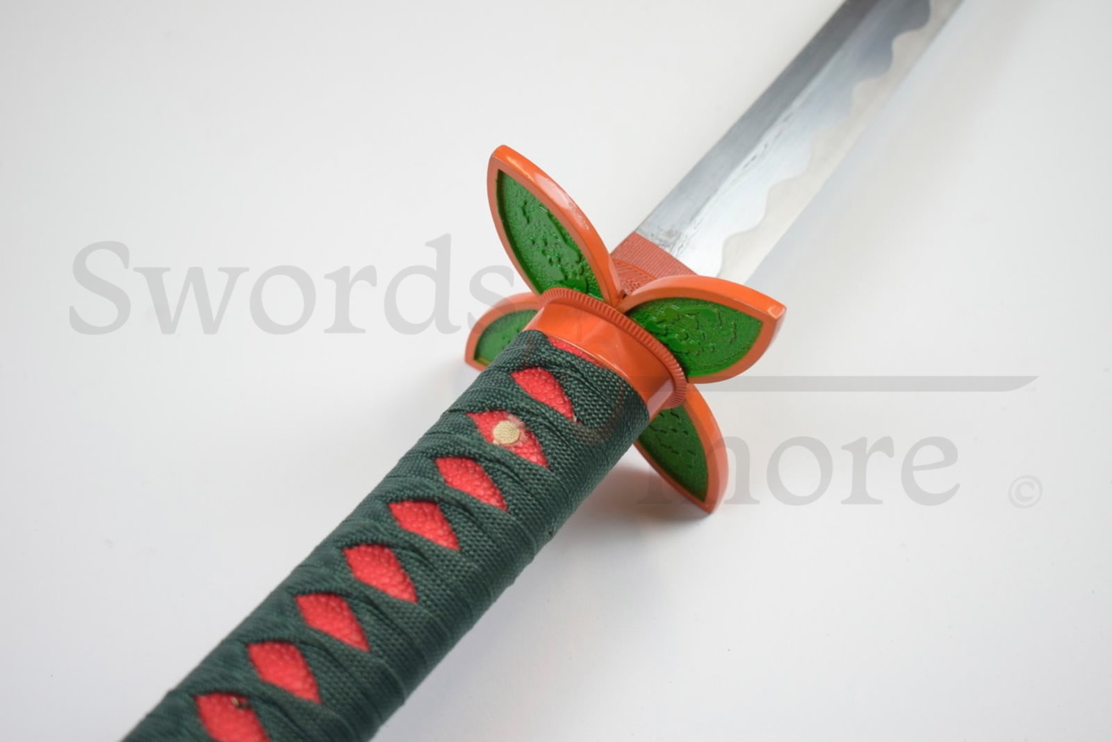 Demon Slayer: Kimetsu no Yaiba - Kochou Shinobu's Sword - handforged and folded, Set