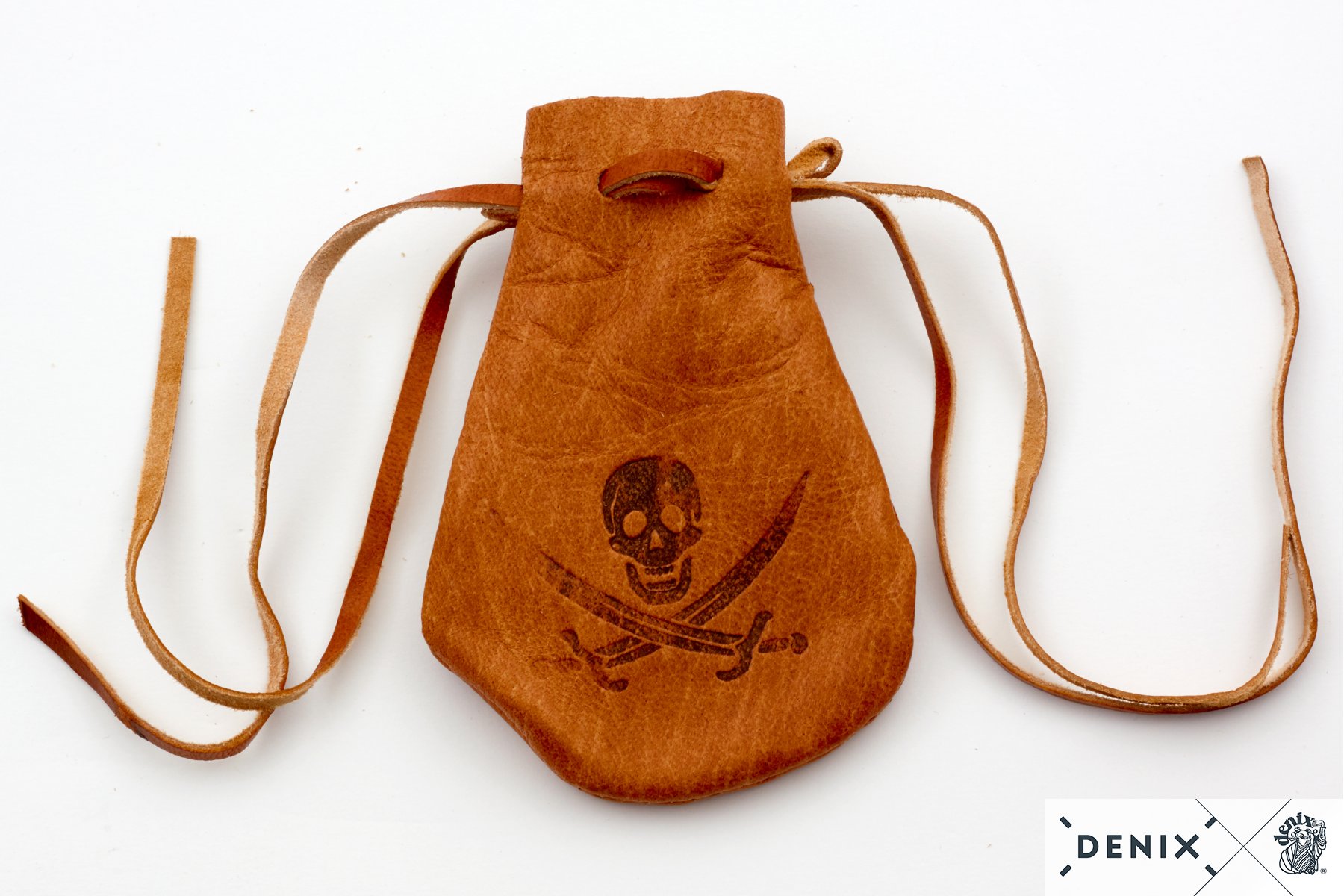 Ledertasche inklusive Münzen