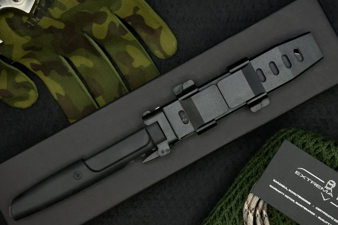 VIPERA TOTAL BLACK M390