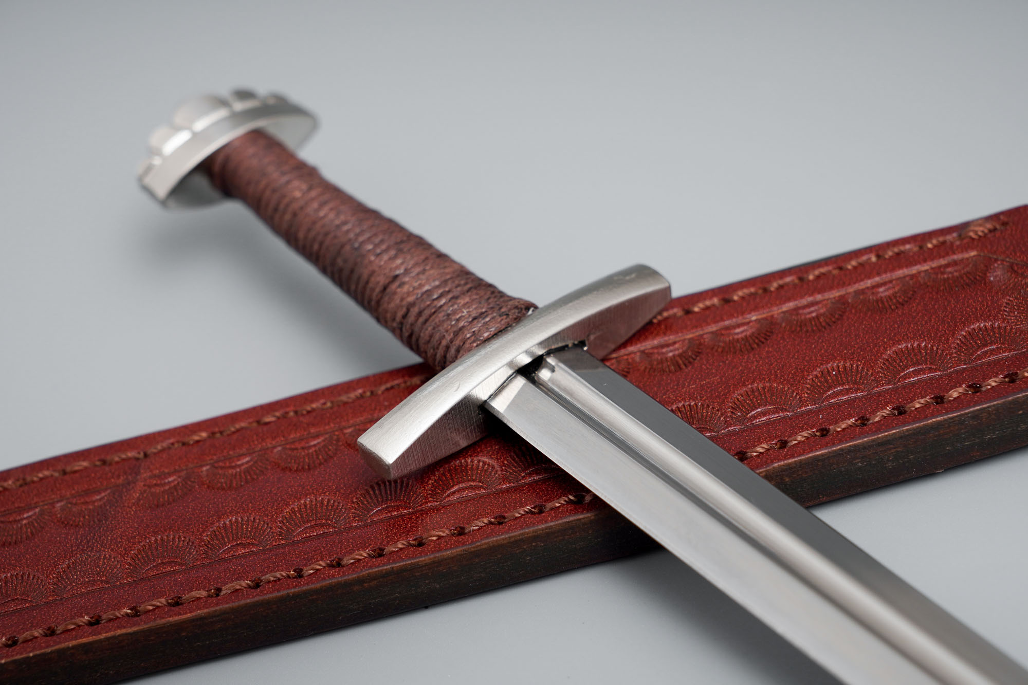 Wikinger Dolch / Brieföffner mit Scheide und Ständer