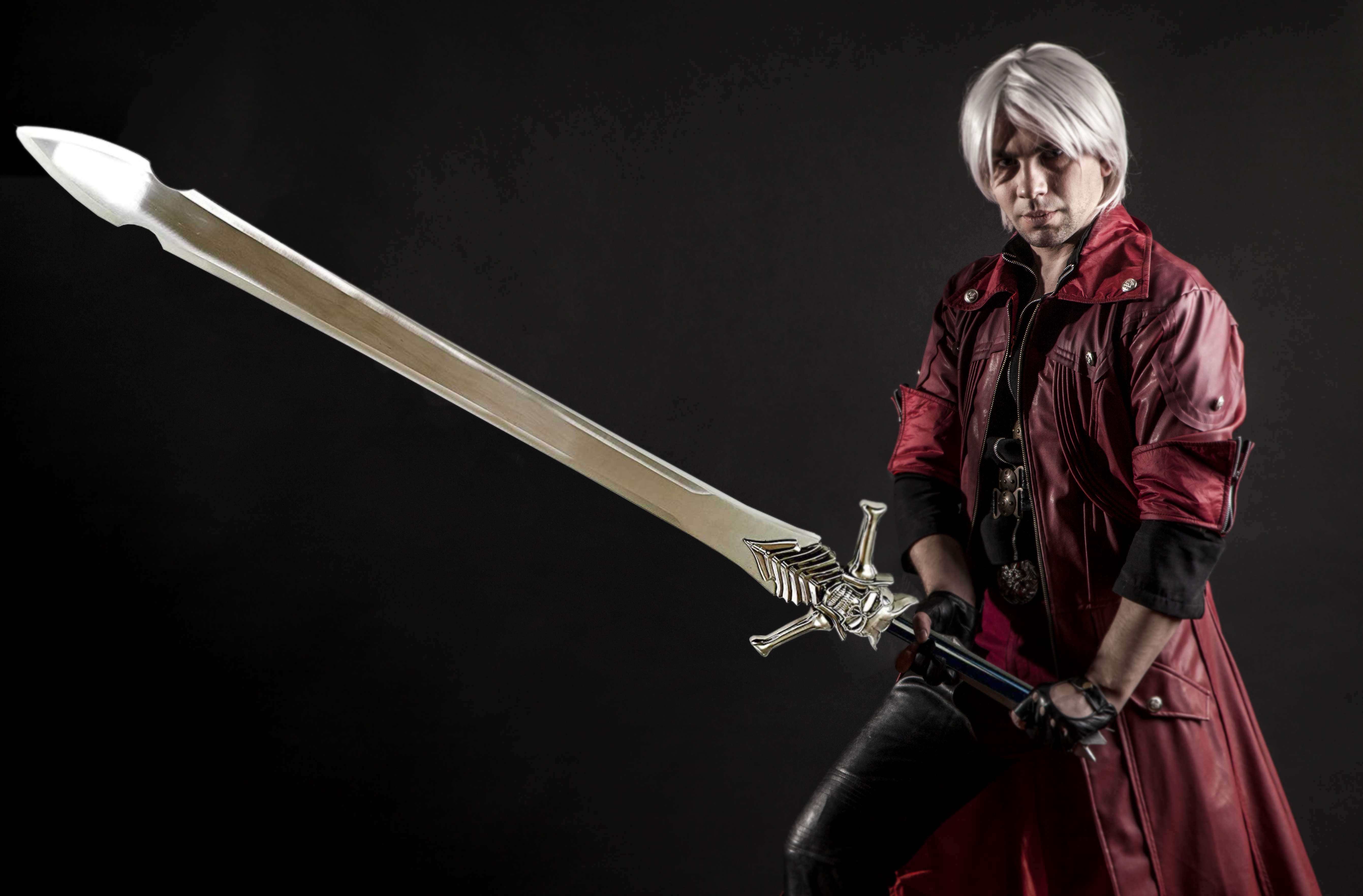 Devil May Cry – Dante´s Rebellionsschwert, silberne Klinge Devil May Cry – Dante´s Rebellionsschwert, silberne Klinge