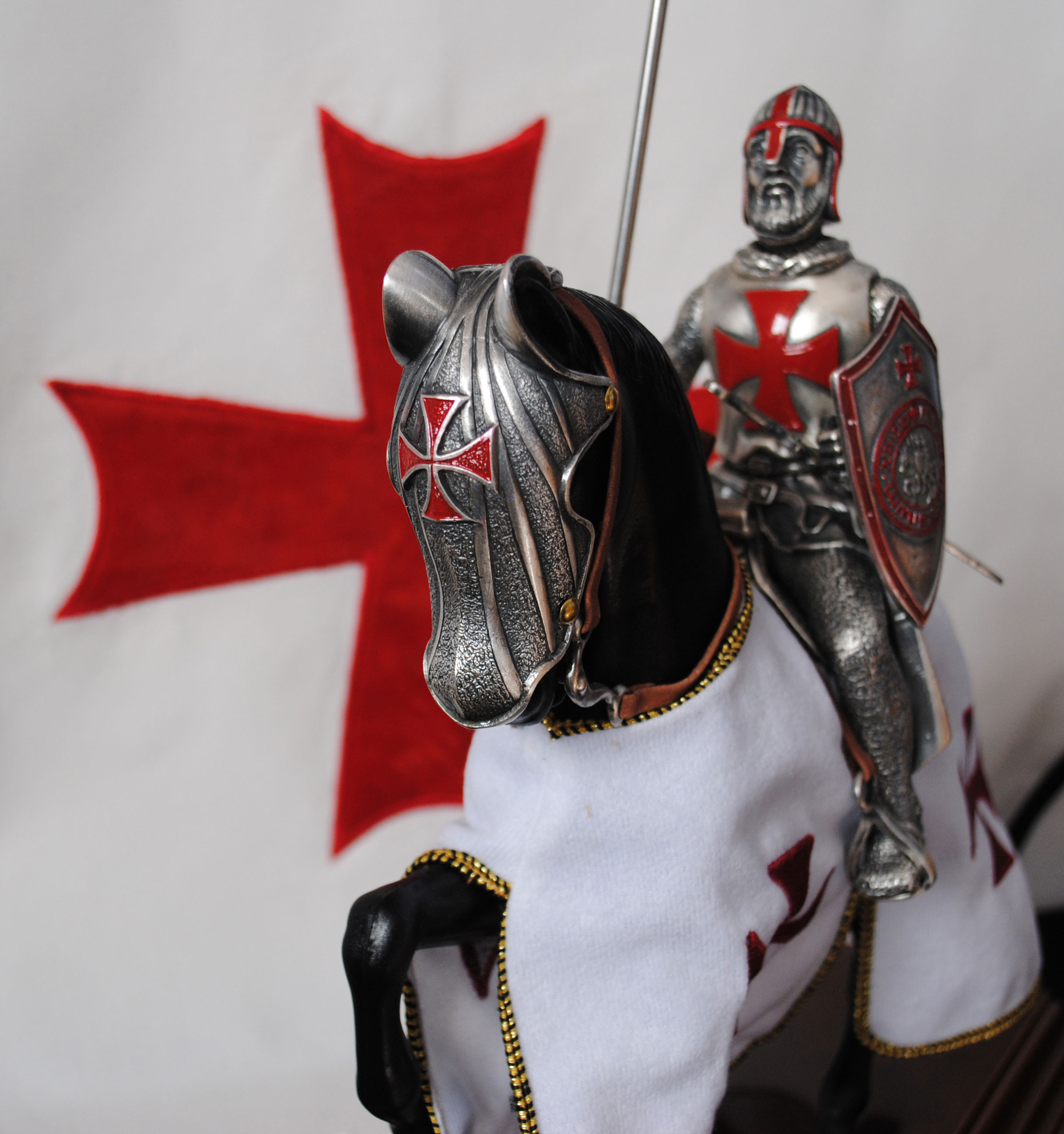 Miniature Templar knight on horse, equestrian armor
