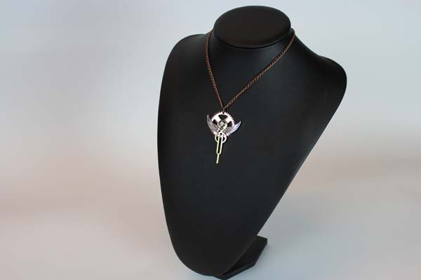 Steampunk Anhänger mit Kette - Flügel mit Skulptur