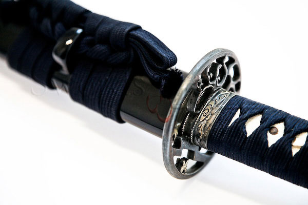 Dokuji nami katana (sanmai)