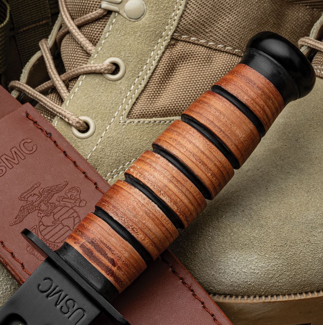 USMC Tribute Combat Messer - Schwarz und Gold