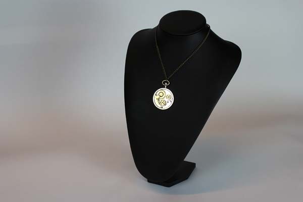 Steampunk Anhänger mit Kette - Zahnräder