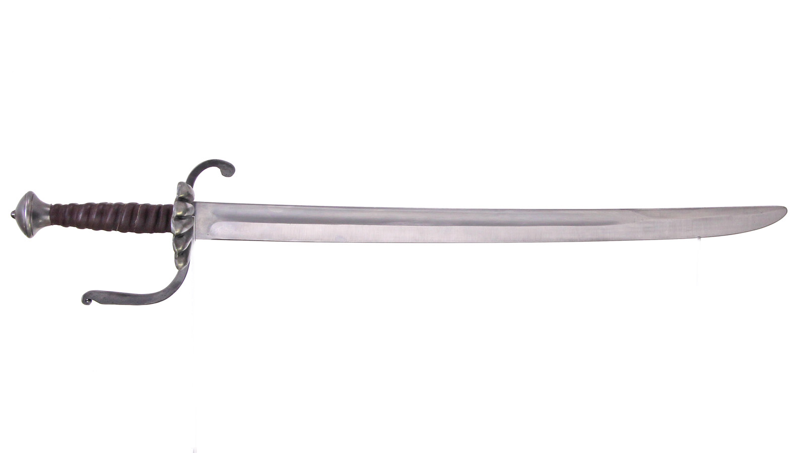 Baroque cutlass with simple hilt