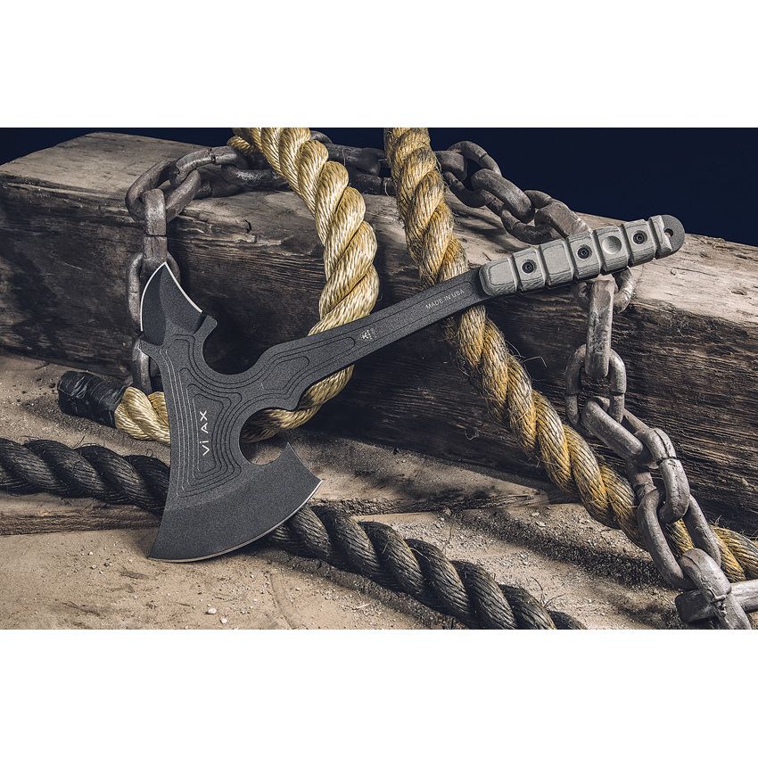 VI Axe