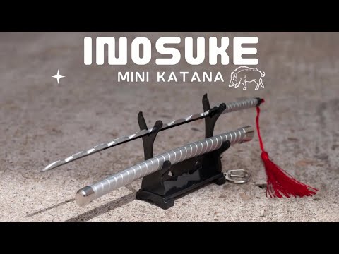 Demon Slayer – Hashibira Inosuke Katana Brieföffner Schwert mit Scheide und Ständer
